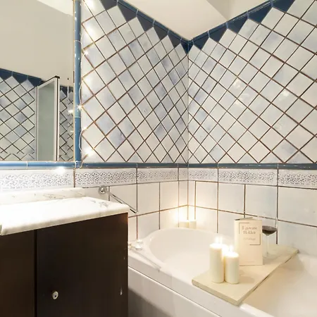 Residenza Malaterra Couette-café 3*